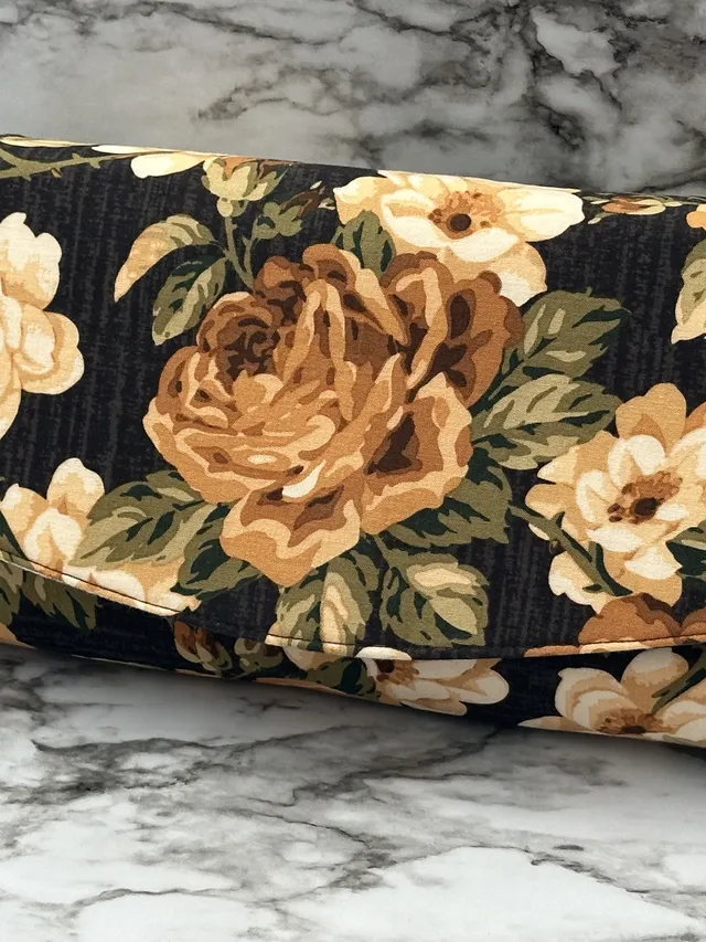 The Glenda Clutch