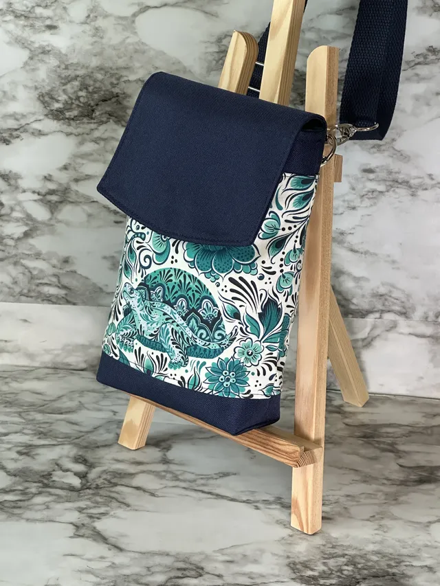 Fab Phone Crossbody 2.0
